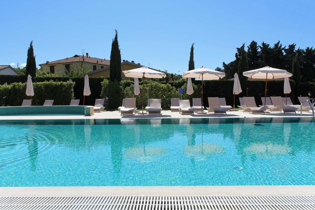 Le Corti Del Sole Residence Venturina Terme Ngoại thất bức ảnh